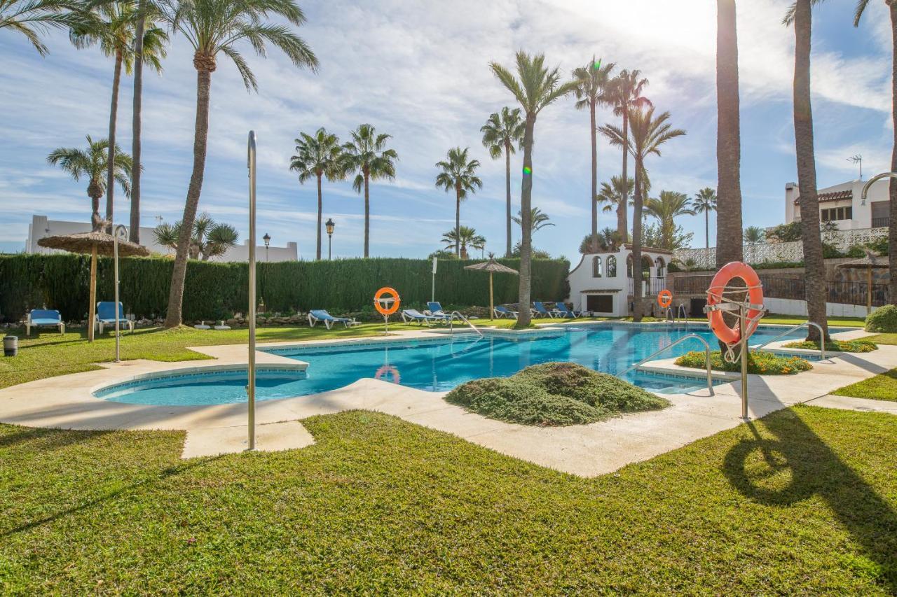 2261-Superb Apt On The Beach, On Duquesa Harbour Manilva Bagian luar foto