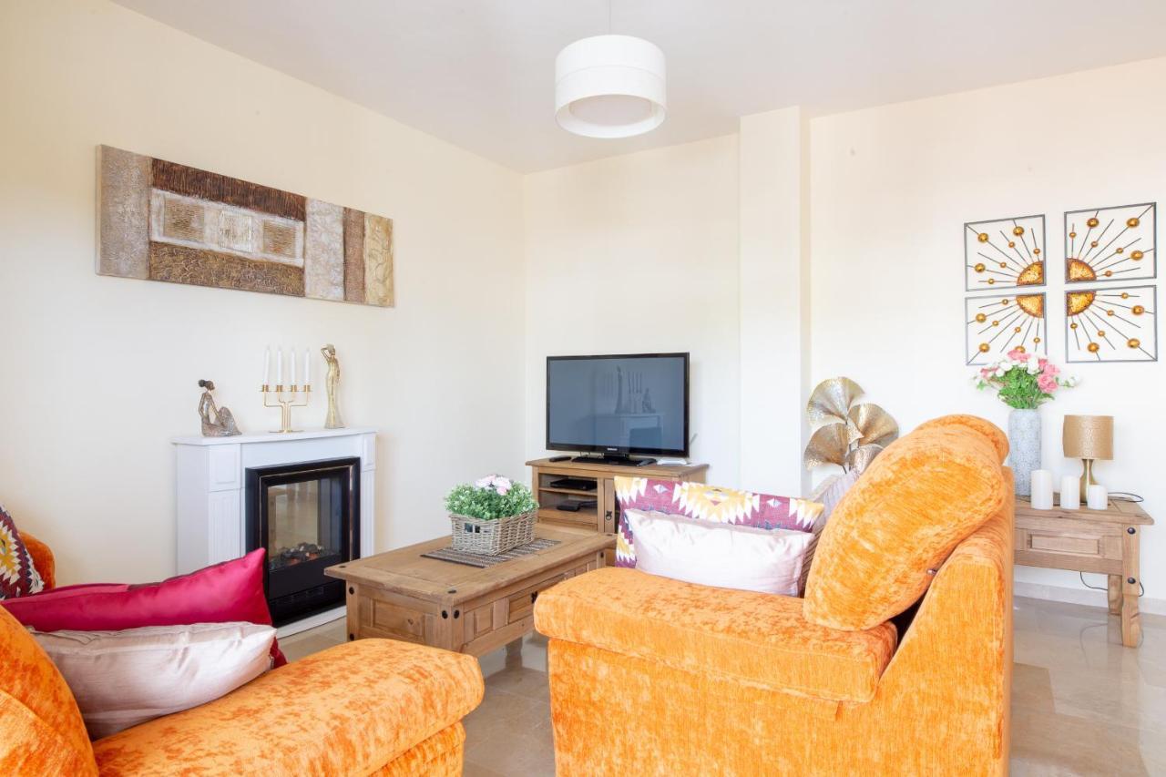 2261-Superb Apt On The Beach, On Duquesa Harbour Manilva Bagian luar foto
