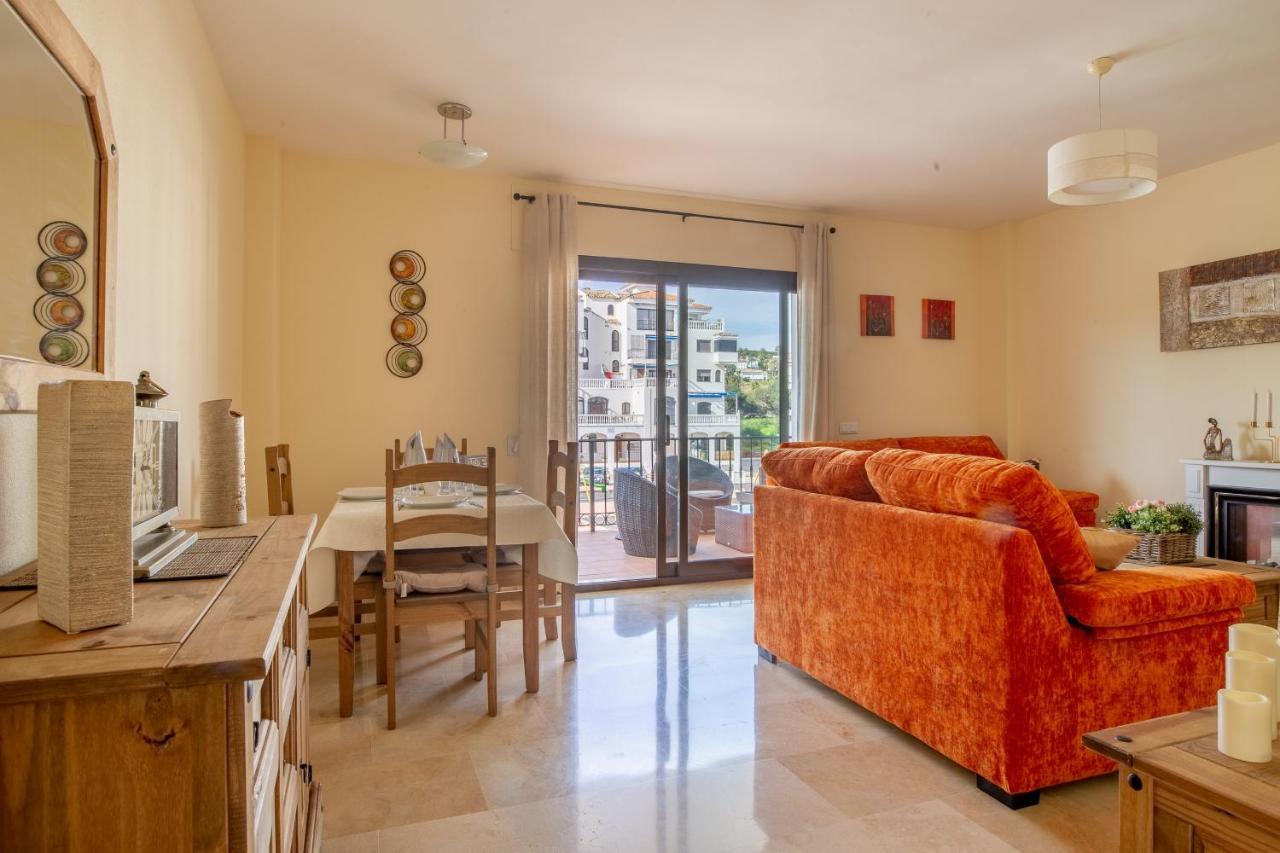 2261-Superb Apt On The Beach, On Duquesa Harbour Manilva Bagian luar foto
