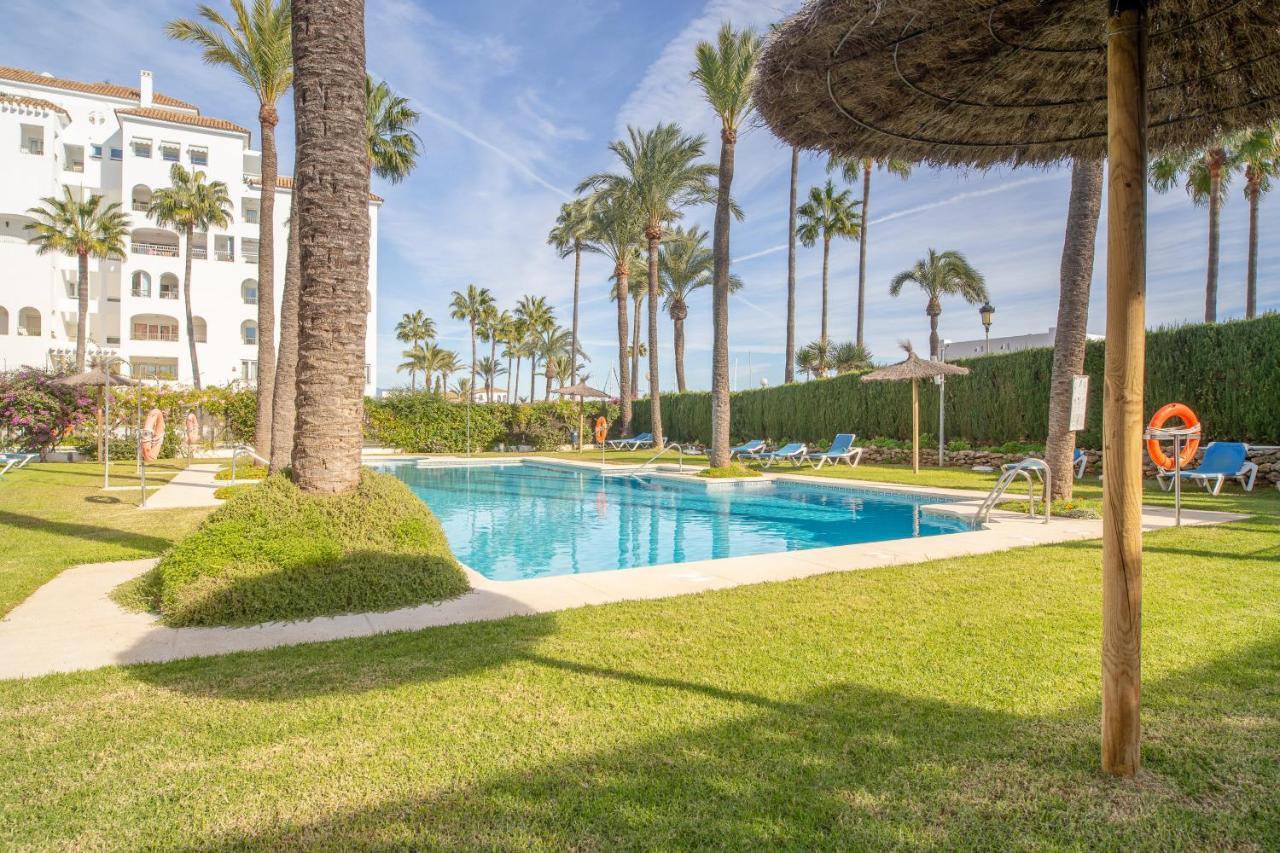2261-Superb Apt On The Beach, On Duquesa Harbour Manilva Bagian luar foto