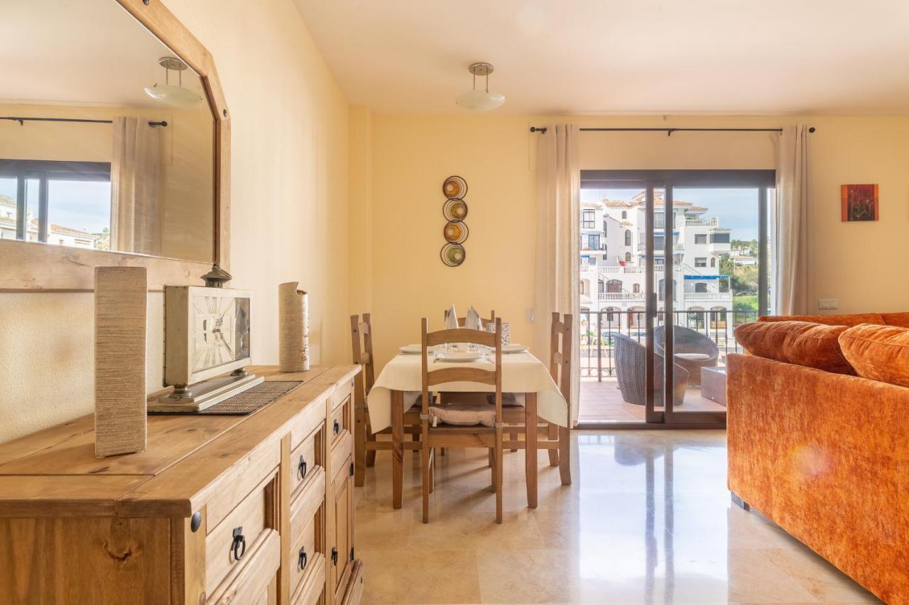 2261-Superb Apt On The Beach, On Duquesa Harbour Manilva Bagian luar foto